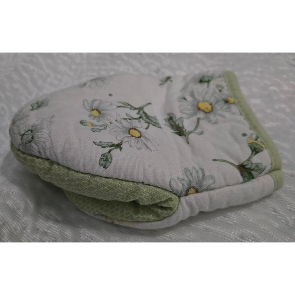 Martha Stewart Mini Oven Mitt with Daisies and Green Decor and Silicone Grip